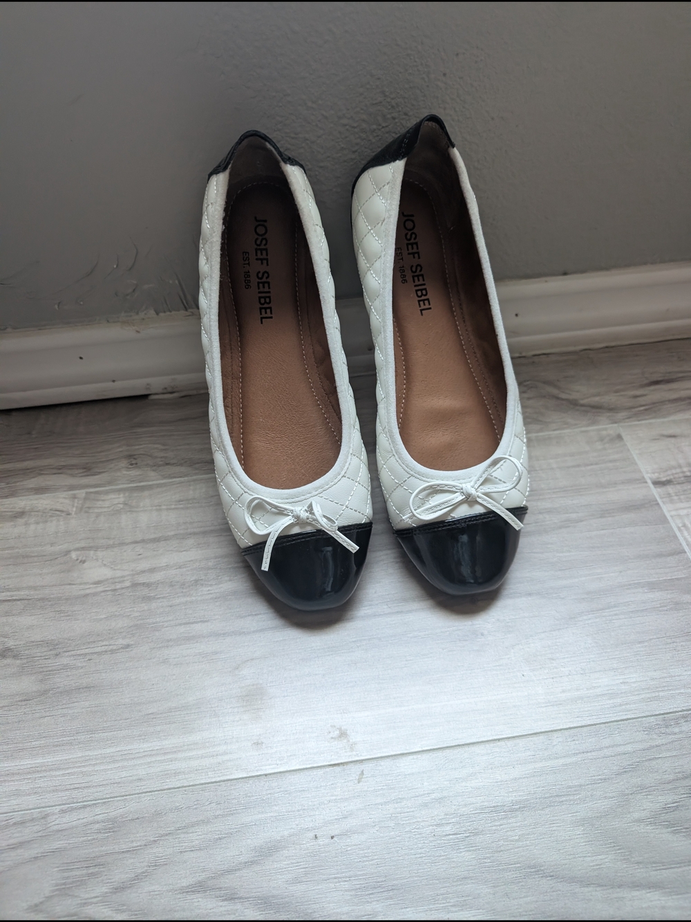 Josef Seibel White Quilted Ballet Flats with Black Patent Toe